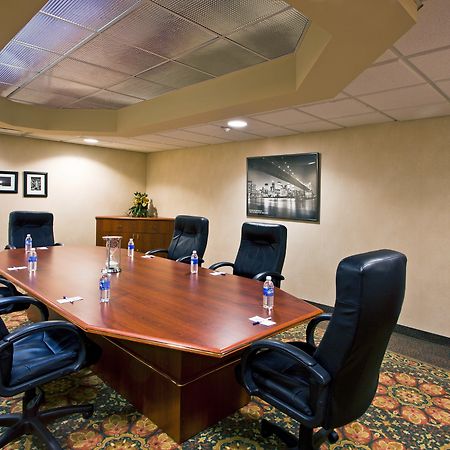 Holiday Inn Express Hotel & Suites Waterford By Ihg מתקנים תמונה