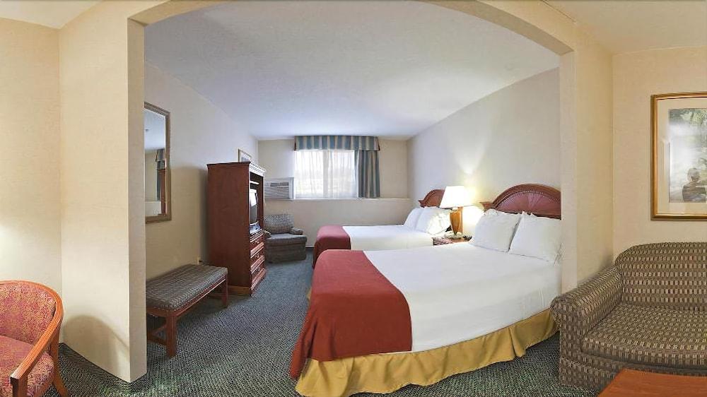 Holiday Inn Express Hotel & Suites Waterford By Ihg מראה חיצוני תמונה