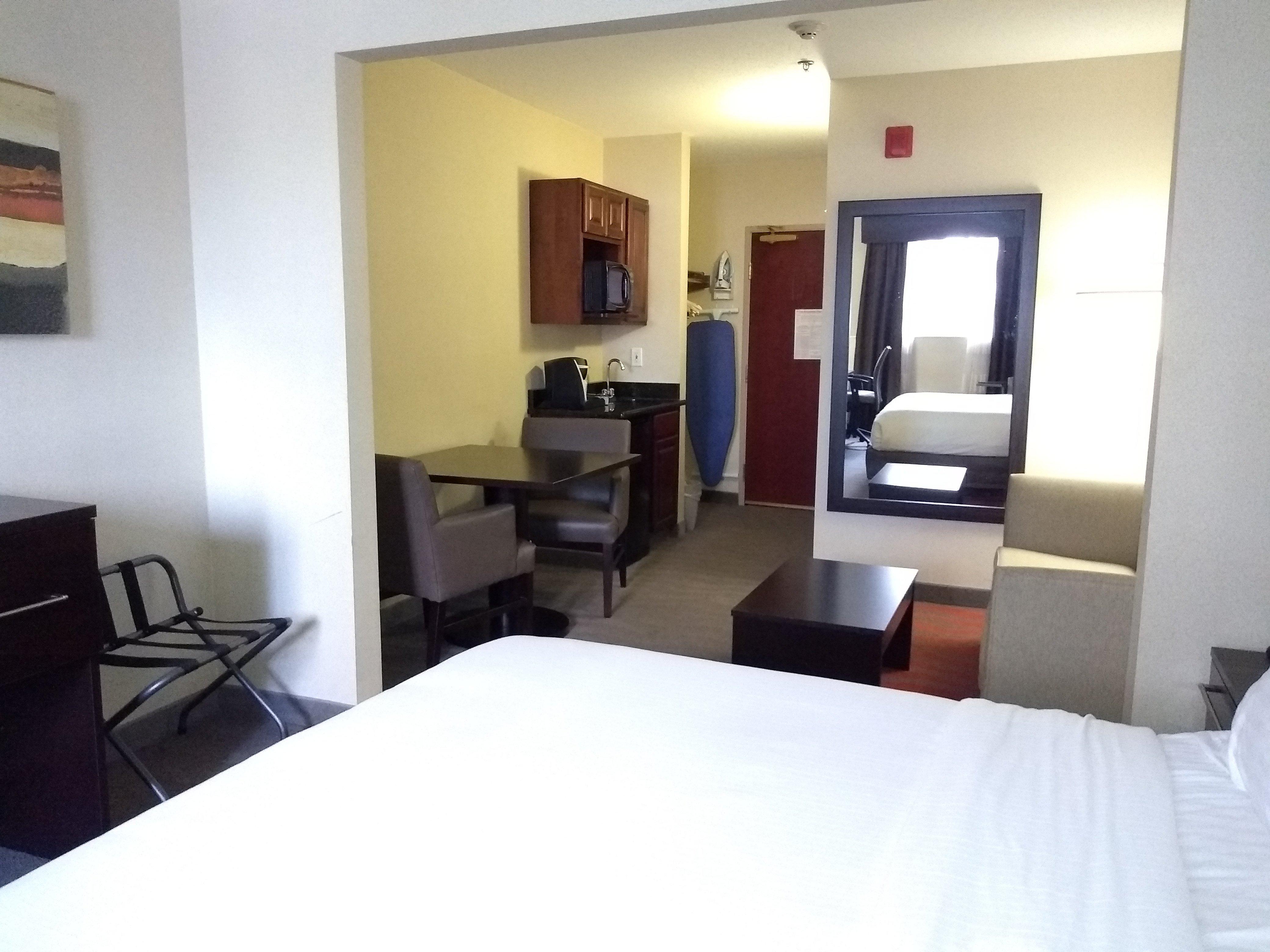 Holiday Inn Express Hotel & Suites Waterford By Ihg מראה חיצוני תמונה