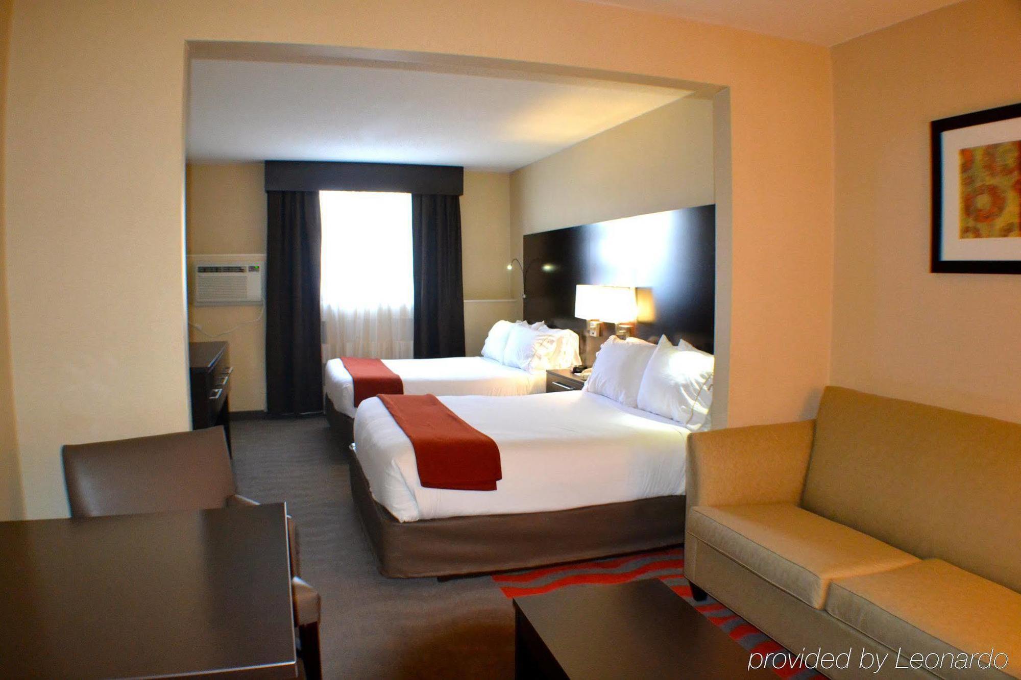 Holiday Inn Express Hotel & Suites Waterford By Ihg מראה חיצוני תמונה
