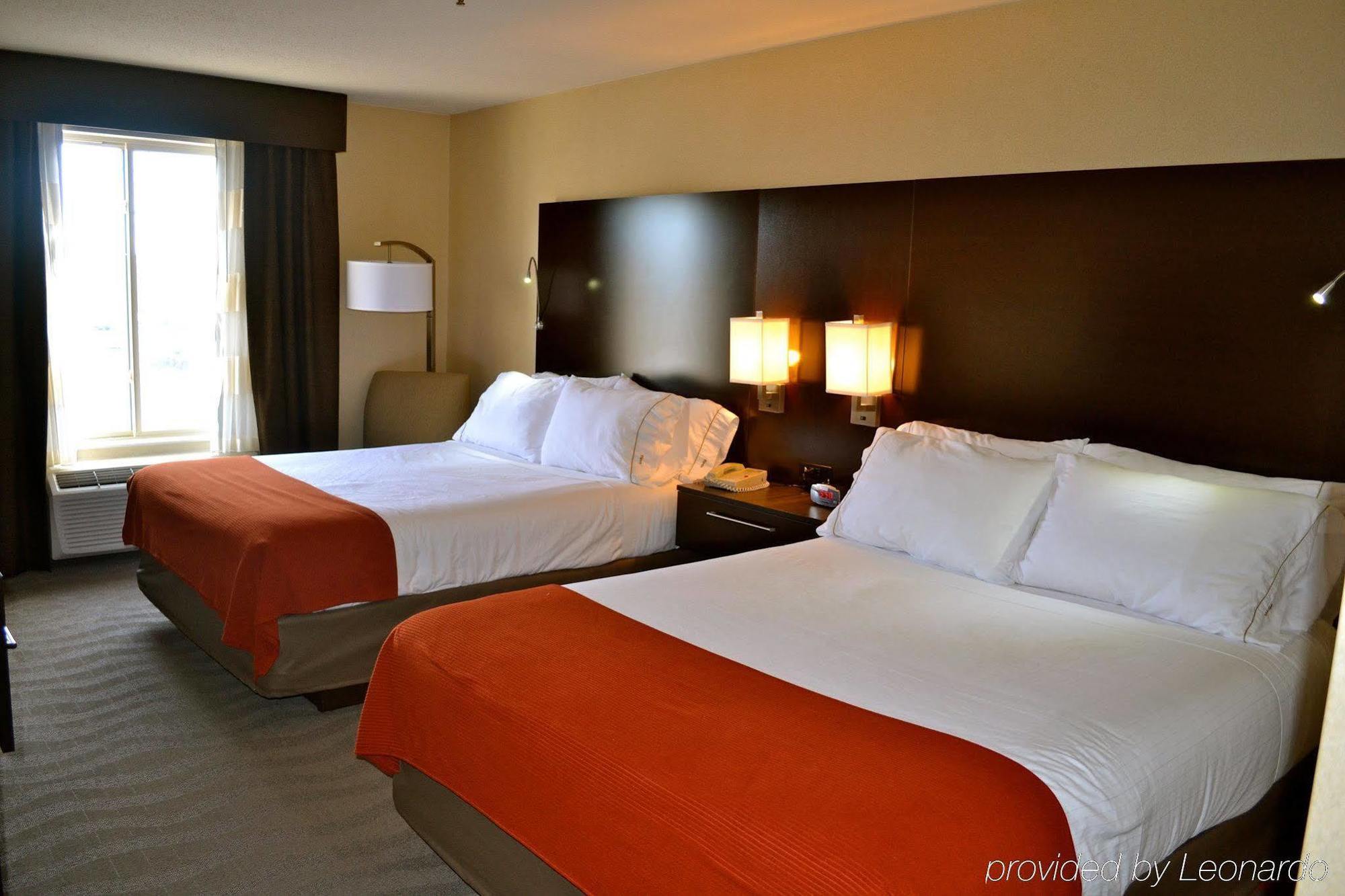 Holiday Inn Express Hotel & Suites Waterford By Ihg מראה חיצוני תמונה