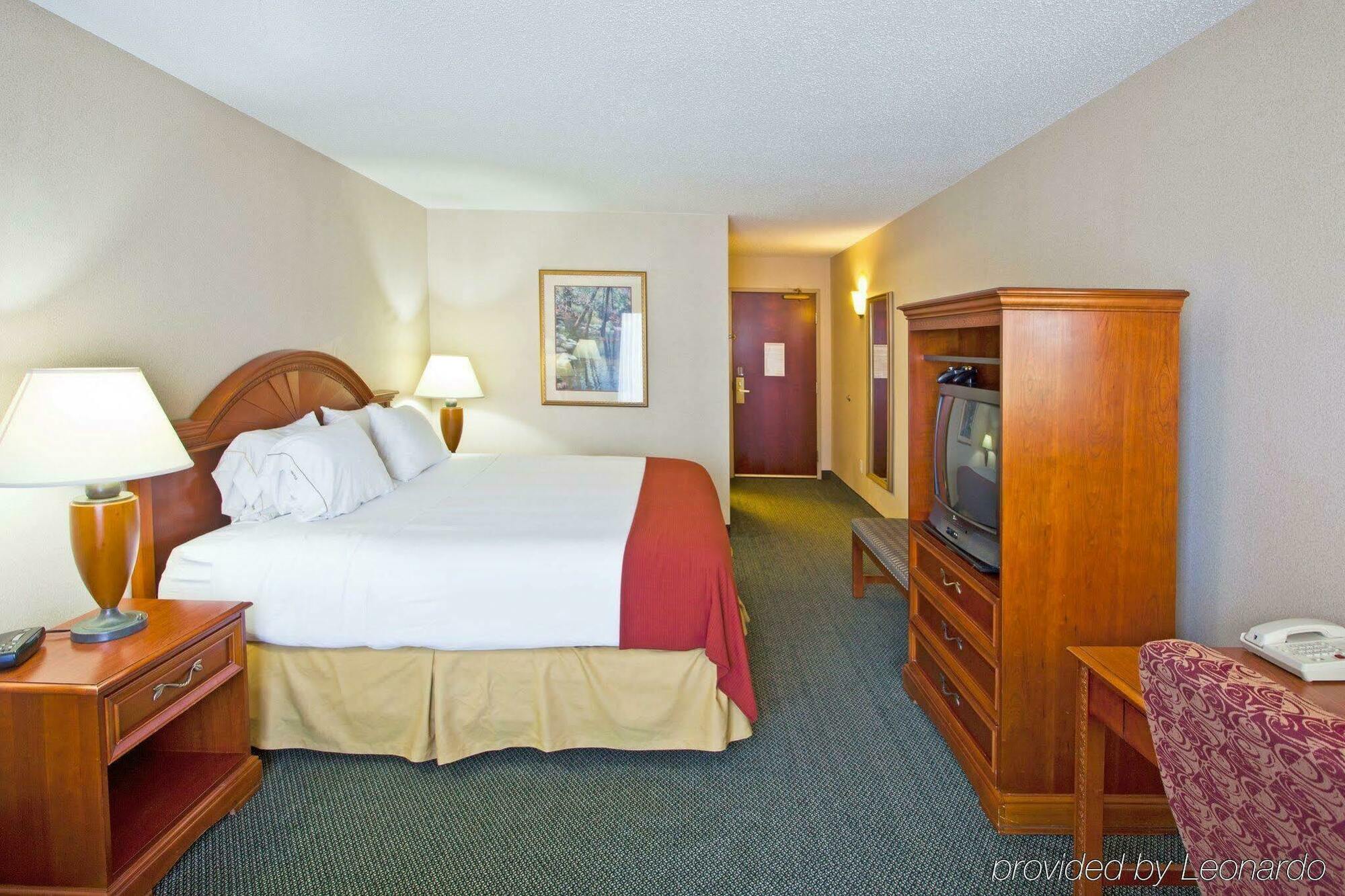 Holiday Inn Express Hotel & Suites Waterford By Ihg מראה חיצוני תמונה